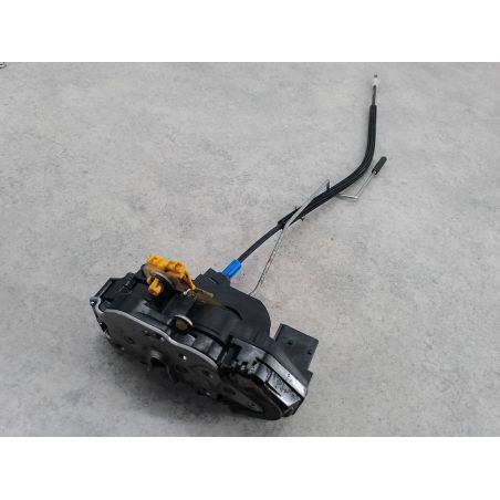 ZAMEK DRZWI LEWY PRZÓD OPEL MOKKA I 1.7 CDTI 130KM 1.7 CDTI 2013 13579522 Z22C 130 4441 