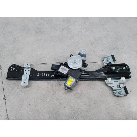 PODNOŚNIK SZYBY PRAWY PRZÓD OPEL MOKKA I 1.7 CDTI 130KM 1.7 CDTI 2013 82402-S3020 Z22C 130 4441 