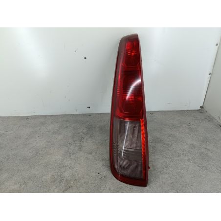 LAMPA TYLNA LEWA NISSAN X-TRAIL I T30 2.0 16V 140KM  2.0 16V 2001 KX4 140 4219 