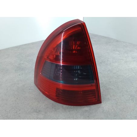 LAMPA TYLNA LEWA CITROEN C5 II 2.0 HDI 136KM 2.0 HDI 2005 89032697 VALEO EYT 136 4431 