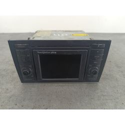RADIO NAWIGACJA FABRYCZNA AUDI A4 B6 3.0 V6 220KM3.0 V62001LZ3K2204261                                            