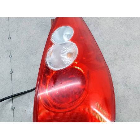 LAMPA TYLNA PRAWA MAZDA 5 I 2.0 16V 2005 P4830 32B 145 4434 