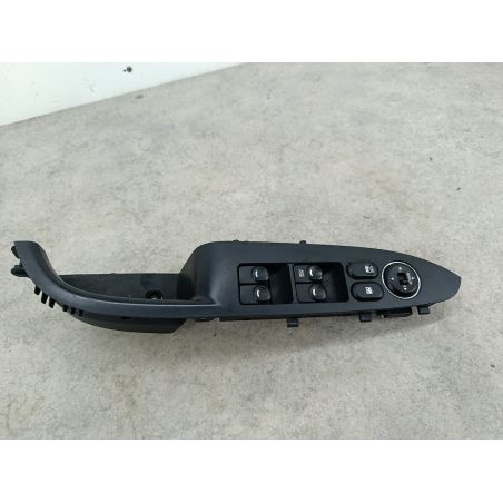 PANEL STEROWANIA SZYB I LUSTEREK HYUNDAI I30 I CW 1.6 16V 2009 93570-2L010 QU 126 4188 