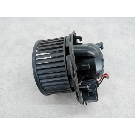 WENTYLATOR NAWIEWU, DMUCHAWA VW TOURAN I FL 1.9 TDI 2008 1K1820015F  3C0907521D F995748Q  997211A LC9X 105 4222 