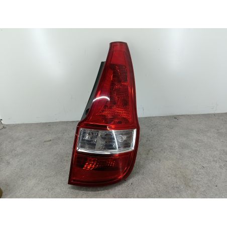 LAMPA TYLNA PRAWA HYUNDAI I30 I CW 1.6 16V 2009 92402-2R1 QU 126 4188 
