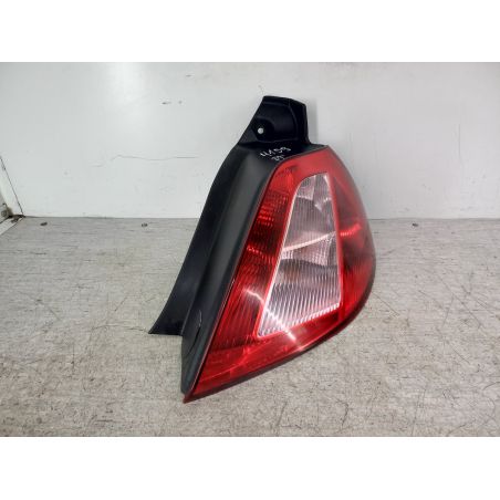 LAMPA TYLNA PRAWA RENAULT MEGANE II 1.4 16V 98KM 1.4 16V 2003 8200073237  89398081 NV632 98 4159 
