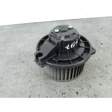 WENTYLATOR NAWIEWU, DMUCHAWA TOYOTA COROLLA IX E12 1.4 16V VVT-I 97KM 1.4 16V 2002 MF016070-0610 209 97 4177 