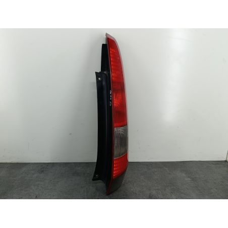 LAMPA TYLNA PRAWA FORD FIESTA MK6 1.4 16V 1.4 16V 2002 2S61-13A602-B D2 80 