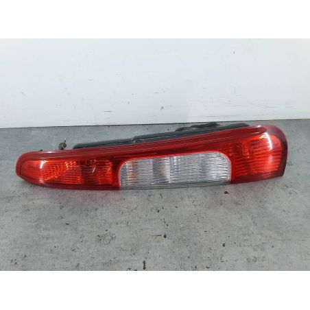 LAMPA TYLNA PRAWA FORD FOCUS C-MAX 1.8 1.8 16V 2003 3M51-13A602-AA D1 120 4147 