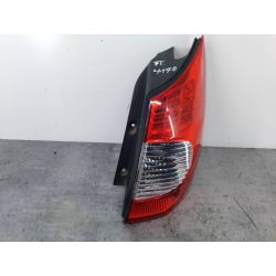 LAMPA TYLNA PRAWA RENAULT SCENIC II 1.5 DCI 105KM1.5 DCI20078200474328-A HELLA1054170                                            