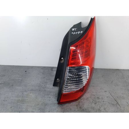 LAMPA TYLNA PRAWA RENAULT SCENIC II 1.5 DCI 105KM 1.5 DCI 2007 8200474328-A HELLA 105 4170 