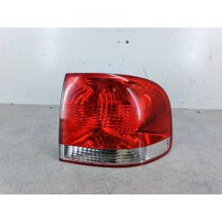 LAMPA TYLNA PRAWA VW TOUAREG I 3.2 V6 220KM3.2 V6200328258002L0412204156                                            