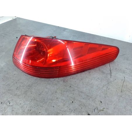 LAMPA TYLNA PRAWA PEUGEOT 607 2.7 HDI 205KM 2.7 HDI 2007 EXL 205 3913 