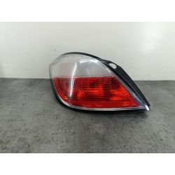 LAMPA TYLNA LEWA OPEL ASTRA H 1.9 CDTI 150KM1.9 CDTI200524451835  008653-01Z1671503655                                            