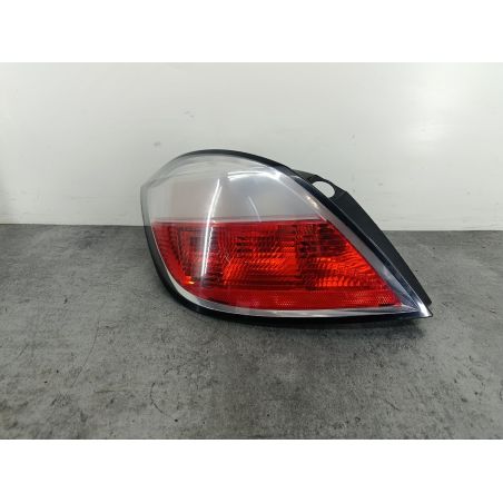LAMPA TYLNA LEWA OPEL ASTRA H 1.9 CDTI 150KM 1.9 CDTI 2005 24451835  008653-01 Z167 150 3655 