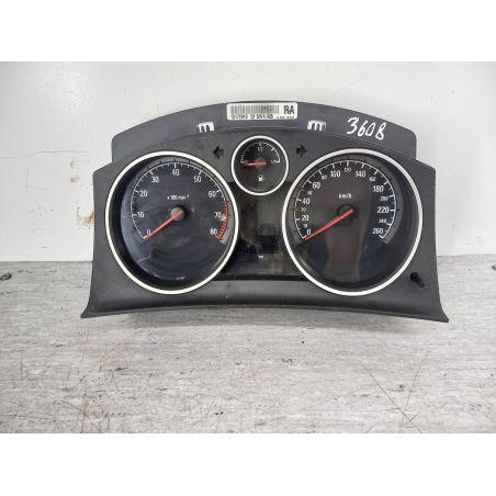 LICZNIK OPEL ASTRA H 1.4 16V 90KM 1.4 16V 2004 13172010  110080261024   Z163 90 3608 