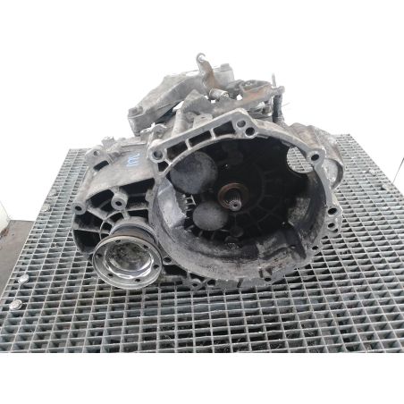 SKRZYNIA BIEGÓW MANUALNA 6 VW PASSAT B6 2.0 TDI 140KM 2.0 TDI 2006 JLU LC9X 140 3937 