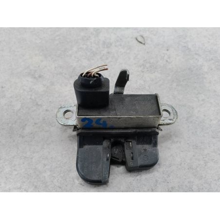 ZAMEK KLAPY VW GOLF V 1.9 TDI 105KM 1.9 TDI 2004 1K6827505B LA3W 105 4430 