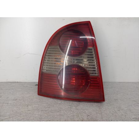 LAMPA TYLNA LEWA VW PASSAT B5 FL 1.9 TDI 130KM 1.9 TDI 2004 3B5945095AE05S LA7W 130 4609 