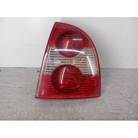 LAMPA TYLNA PRAWA VW PASSAT B5 FL 1.9 TDI 130KM 1.9 TDI 2004 3B5945096AE05S LA7W 130 4609 