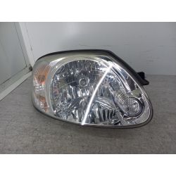 LAMPA PRZÓD PRAWA HYUNDAI ACCENT II 1.3 12V2006EB844387                                            