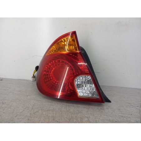 LAMPA TYLNA LEWA HYUNDAI ACCENT II 1.3 12V 2006 92401-257 EB 84 4387 