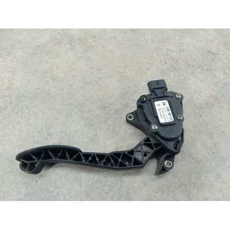 PEDAŁ GAZU, POTENCJOMETR OPEL MOVANO B 2.3 CDTI 100KM 2.3 CDTI 2012 180107523R 0389 100 4045 