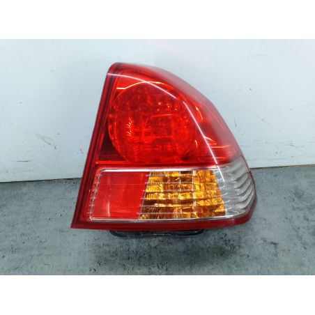 LAMPA TYLNA PRAWA HONDA CIVIC VII 1.6 16V 2005 P2662R YR-525M 110 4400 