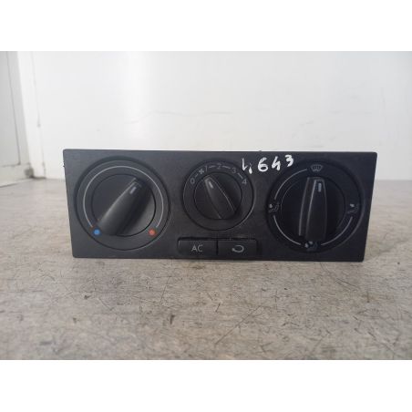 PANEL NAWIEWU VW GOLF IV 1.9 TDI 101KM 1.9 TDI 2003 1J0820045F LA7W 101 4643 