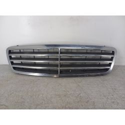 ATRAPA GRILL GRIL MERCEDES-BENZ KLASA C W203 2.2 CDI 122KM2.2 CDI C2002006A2038800123 3591224591                                            