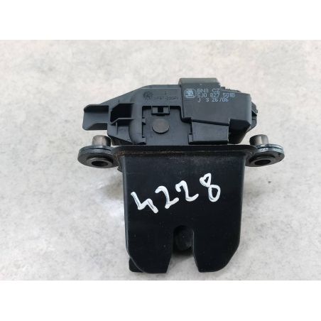 ZAMEK KLAPY SKODA ROOMSTER 1.6 16V 105KM 1.6 16V 2006 5J0827501B LF5S 105 4228 