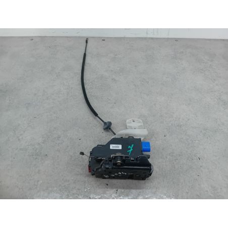 ZAMEK DRZWI PRAWY TYŁ VW TOURAN I 1.9 TDI 105KM 1.9 TDI 2004 7L0839016 LA3W 105 4665 