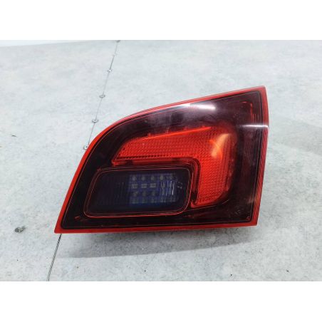 LAMPA TYLNA PRAWA W KLAPE OPEL ASTRA J 1.7 CDTI 125KM 1.7 CDTI 2010 13314053  Z20R 125 4704 