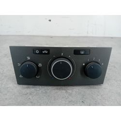 PANEL NAWIEWU OPEL ZAFIRA B 1.6 16V 105KM1.6 16V200513201300Z1671054668                                            