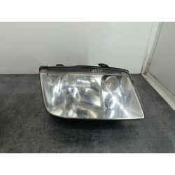 LAMPA PRZÓD PRAWA VW BORA 1.6 16V 105KM1.6 16V2000963598-00RLW5Z1054422                                            