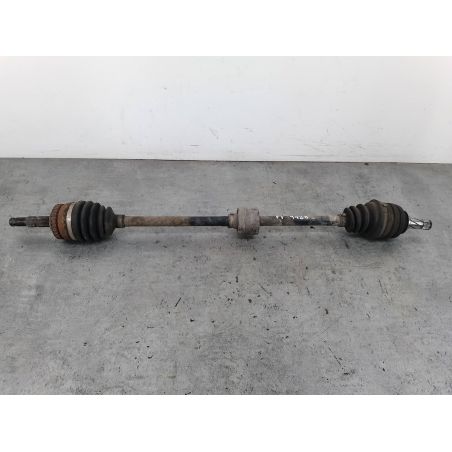 PÓŁOŚ PRAWA PRZÓD OPEL CORSA C 1.4 16V ECOTEC 90KM 1.4 16V 2000 Z388 90 4428 