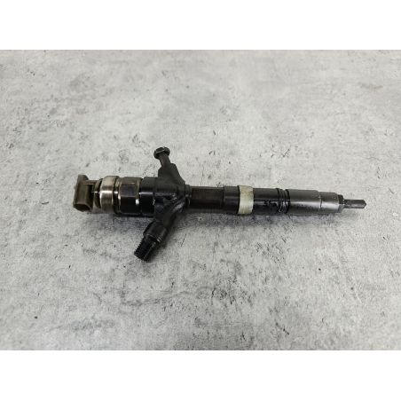 WTRYSKIWACZ TOYOTA AVENSIS II T25 2.0 D-4D 116KM 2.0 D-4D 2004 23670-0G010 DENSO 209 115 4518 