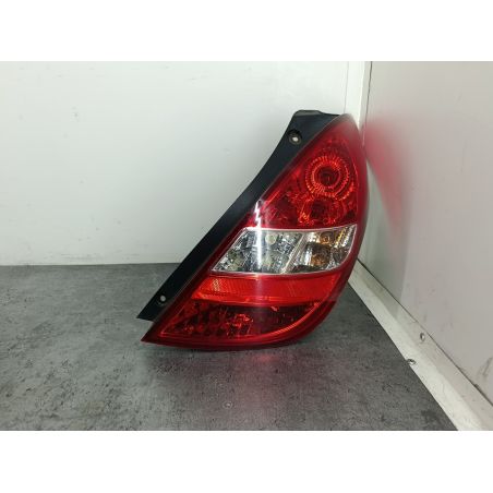 LAMPA TYLNA PRAWA HYUNDAI I20 I 1.2 DOHC 78KM 1.2 16V 2008 92402-4P000 FG 78 4694 