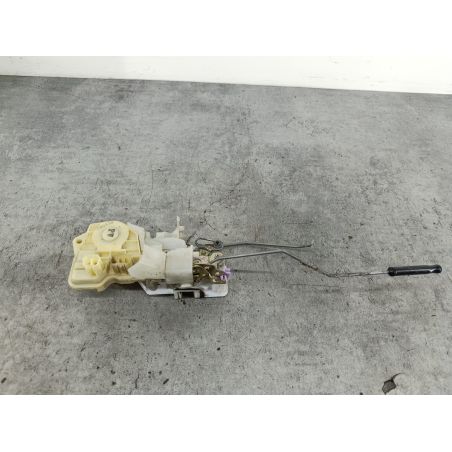 ZAMEK DRZWI PRAWY PRZÓD HONDA JAZZ II 1.4 I-DSI 1.4 I-DSI 2003 B506M 83 4746 