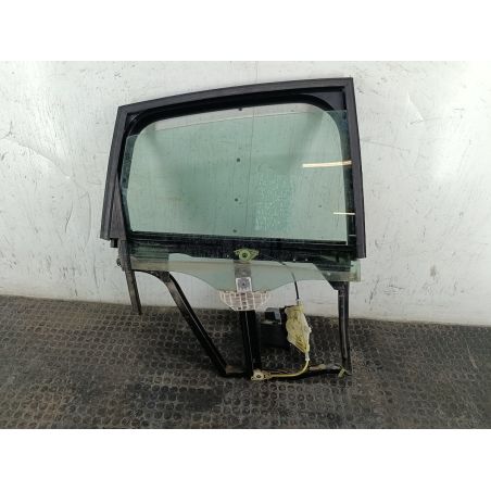 PODNOŚNIK SZYBY PRAWY TYŁ Z STELAŻEM AUDI A2 8Z 1.4 16V 75KM 1.4 16V 2001 8Z0839754A  8Z0959802A LZ9W 75 4690 