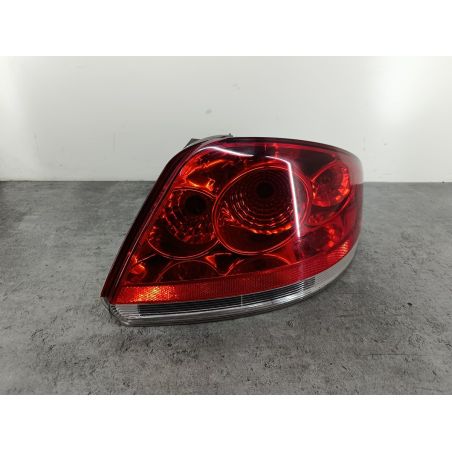 LAMPA TYLNA PRAWA FIAT LINEA 1.4 1.4 8V 2007 51753752  20190999 612 77 4661 