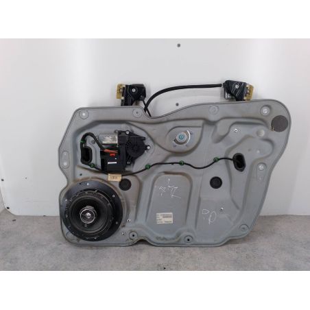 PODNOŚNIK SZYBY PRAWY PRZÓD VW CADDY III 1.9 TDI 105KM 1.9 TDI 2006 1T0837756 2K1837752CK  105 4742 