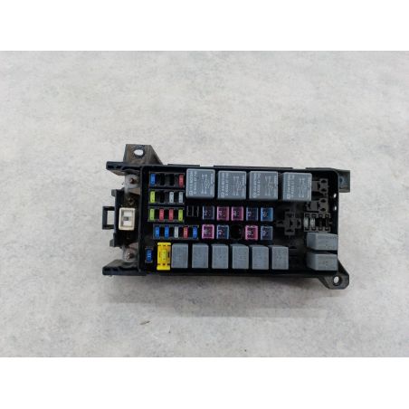 SKRZYNKA BEZPIECZNIKÓW ZEWNĘTRZNA KIA SORENTO I 2.5 CRDI 140KM 2.5 CRDI 2004 91160-3E040 YC 140 4778 