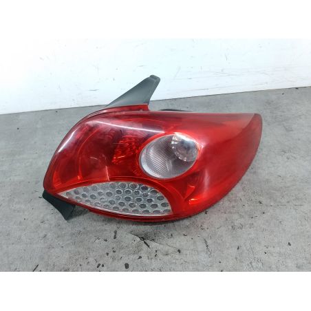 LAMPA TYLNA PRAWA PEUGEOT 206 PLUS 1.1 60KM 1.1 8V 2009 KTG 60 4749 