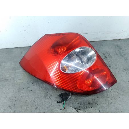 LAMPA TYLNA LEWA RENAULT LAGUNA II FL 2.0 16V 2005 8200002471 NV676 135 4702 