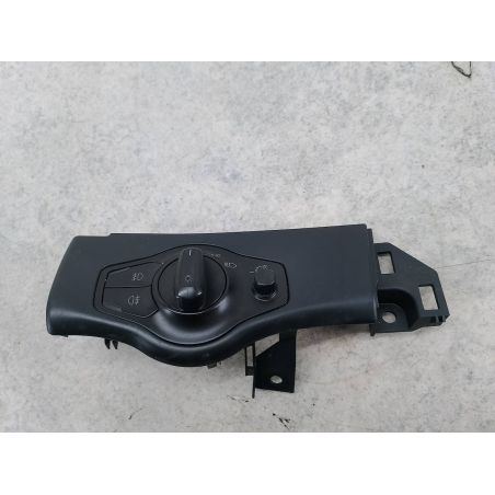 WŁĄCZNIK ŚWIATEŁ AUDI A4 B8 2.0 TDI 143KM 2.0 TDI 2009 8K0941531P 8T1858341B LY9B 140 4884 