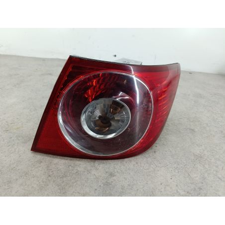 LAMPA TYLNA PRAWA CHEVROLET EPICA 2.0 D 2007 150 4825 