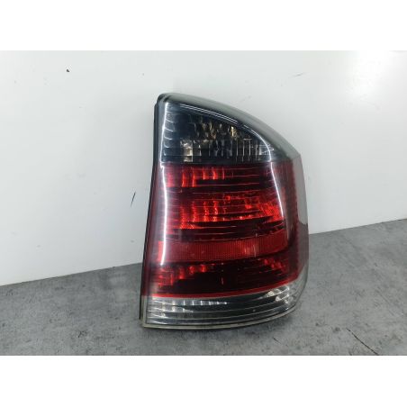 LAMPA TYLNA PRAWA OPEL VECTRA C 1.8 16V 122KM 1.8 16V 2002 13130646 Z20R 122 4882 