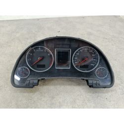 LICZNIK AUDI A4 B6 2.0 20V 131KM2.0 20V20028E0920900LLY7W1314682                                            