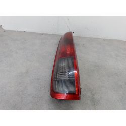 LAMPA TYLNA LEWA NISSAN X-TRAIL I T30 2.2 DI 114KM2.2 DI2001KH31144687                                            